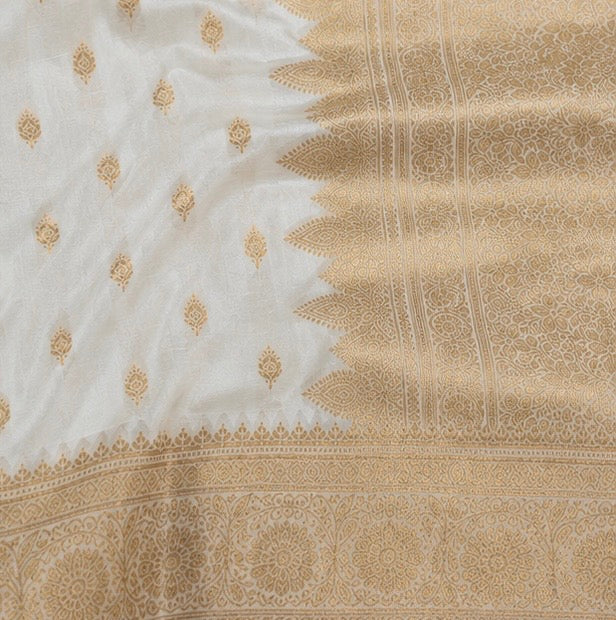 Ivory Gold Regal Floral Zari Woven Saree