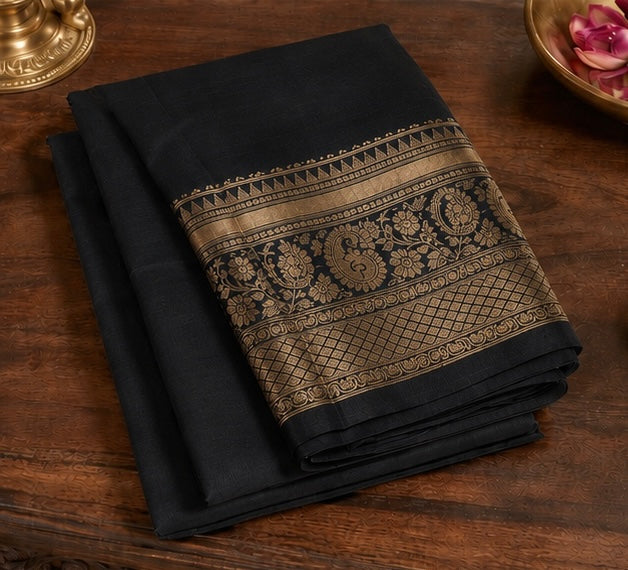 Deep Olive Silk Woven Saree with Antique Zari Pallu